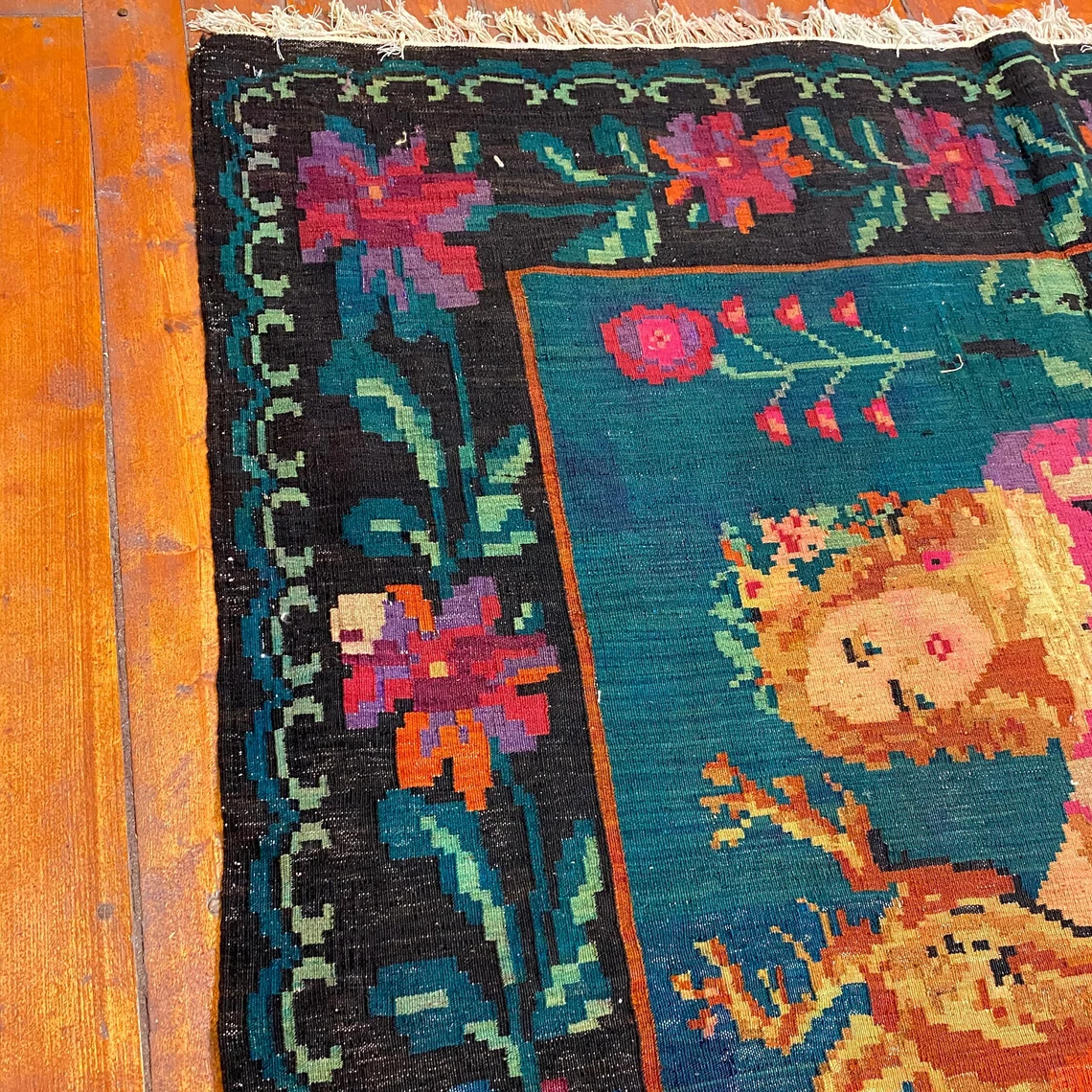 Artistic Antique Turkish Rugs: Unique Vintage Masterpieces - Image 6